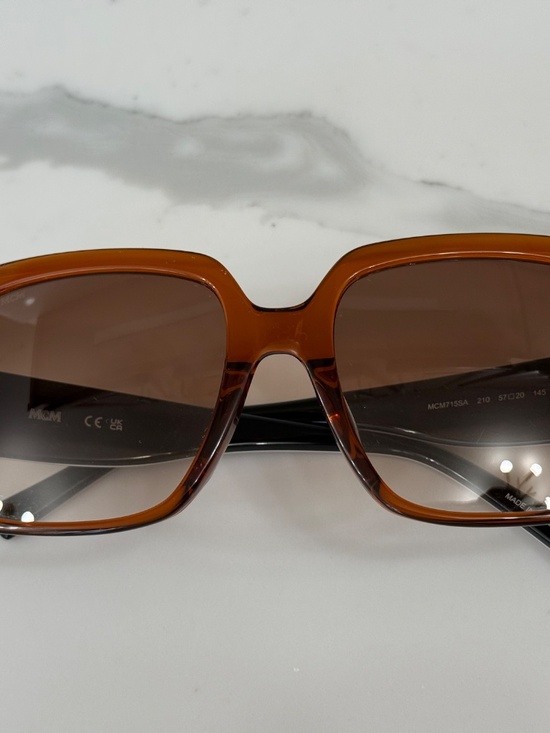 Authentic MCM Oversized Square Sunglasses Visetos Logo Brown Gradient main image 8